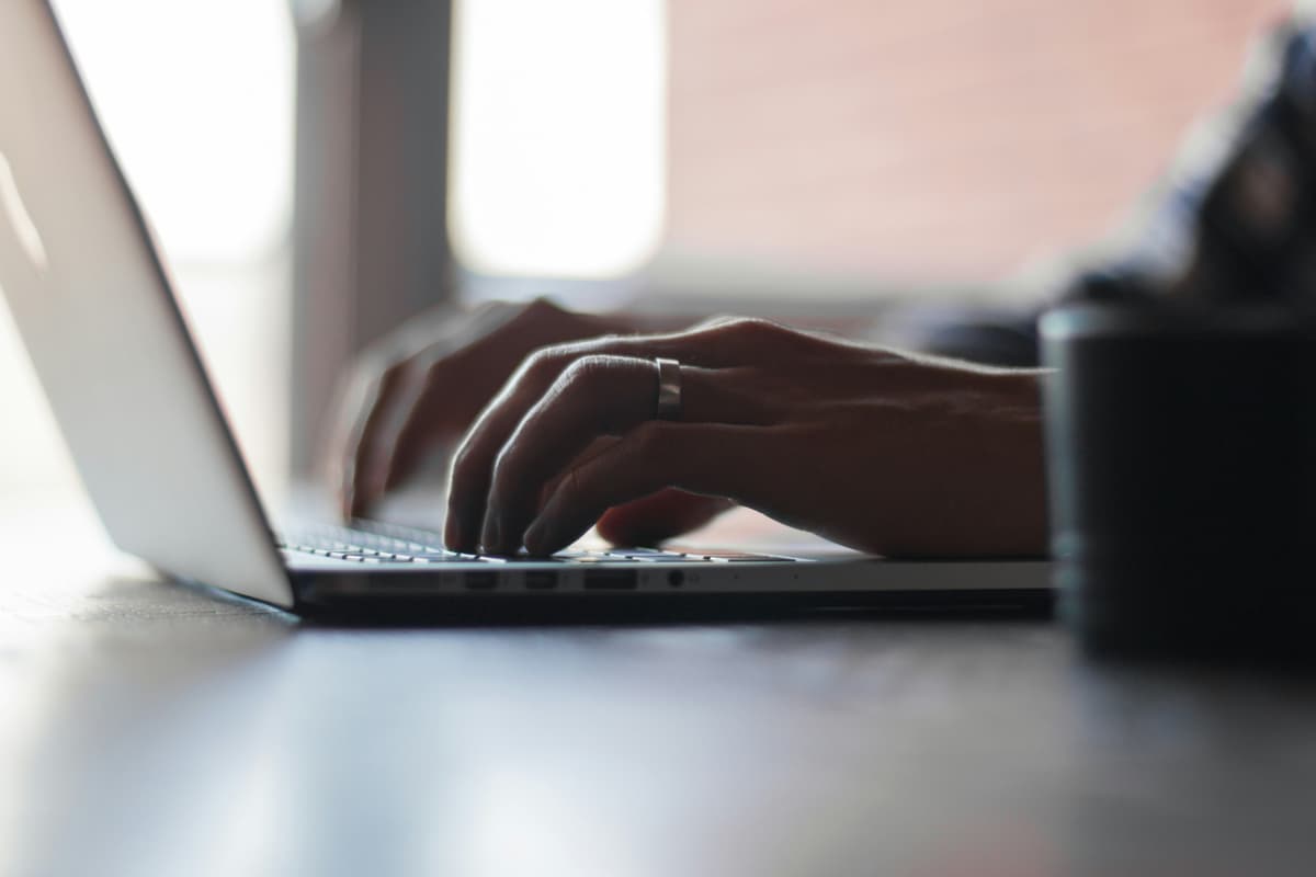 Top Tips to Sell Your Old Phone Online