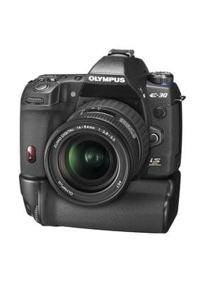 Sell my E-30 Body + Lens